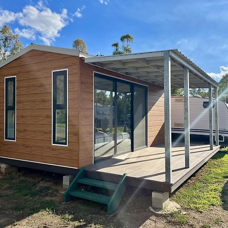 Junee Tourist Park Bagian luar foto