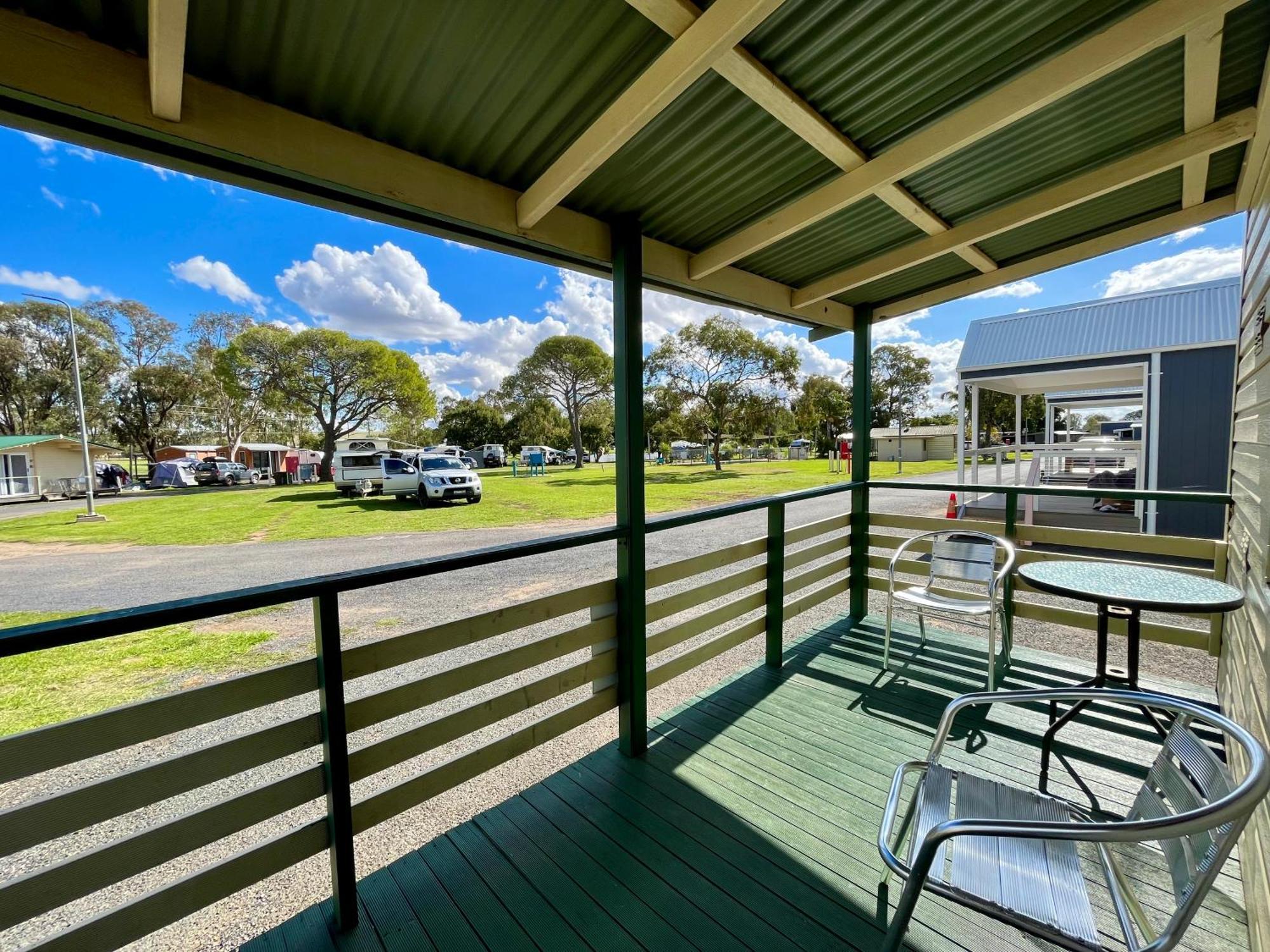 Junee Tourist Park Bagian luar foto